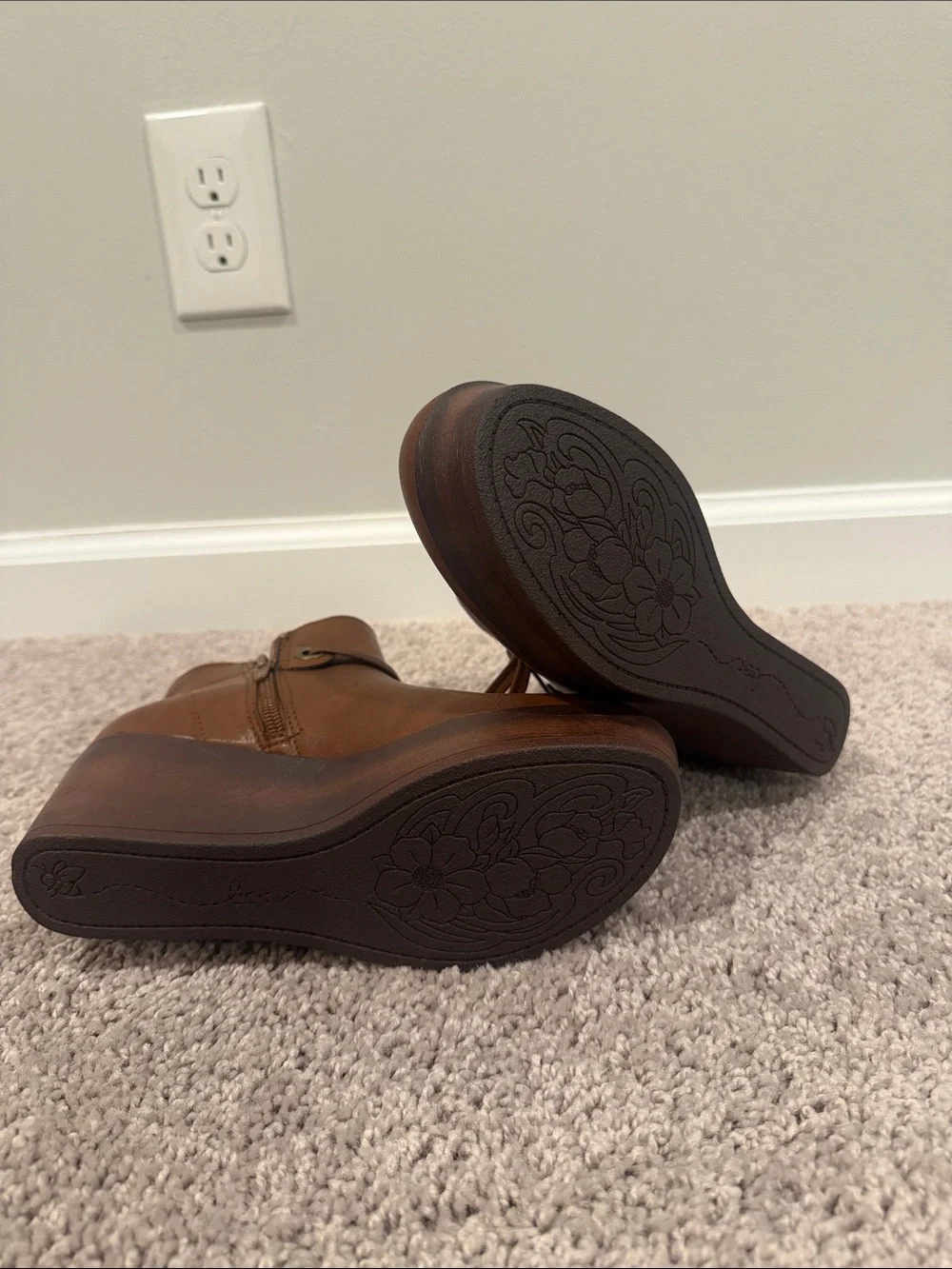 b.o.c. Tan Brown Platform Wedge Ankle Booties